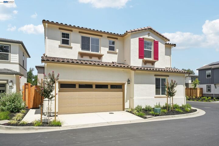 Property Photo: 796 Abagail CA 94598