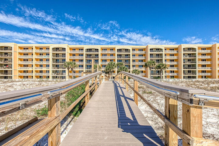 Property Photo:  1150 Santa Rosa Boulevard Unit 214  FL 32548 