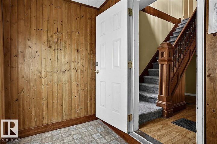 Property Photo:  5010 52 Avenue  AB T9A 0X1 
