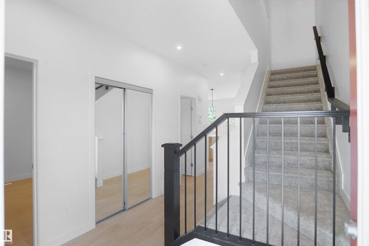 Property Photo:  8707 183 Avenue NW  AB T5Z 0X2 