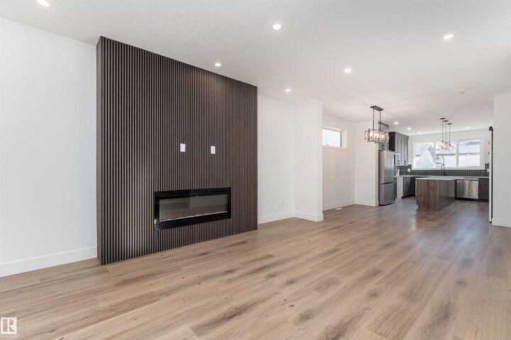 Property Photo:  12031 124 Street NW  AB T5L 0M8 