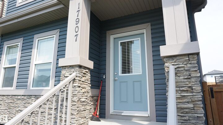 Property Photo:  17907 62 Street NW  AB T5Y 3Z4 