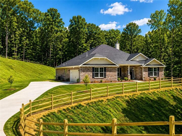 Property Photo: 5372 Tuscany Drive GA 30135