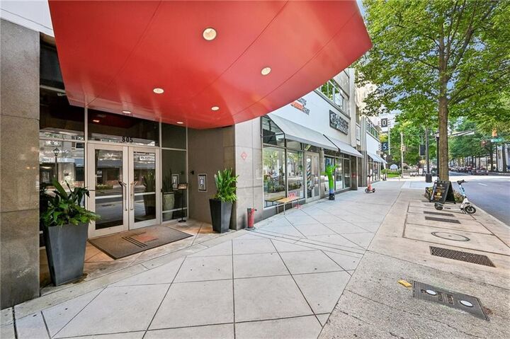Property Photo:  805 Peachtree Street NE 501  GA 30308 