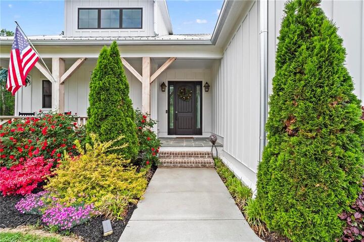 Property Photo: 6125 Union Hill Road GA 30115