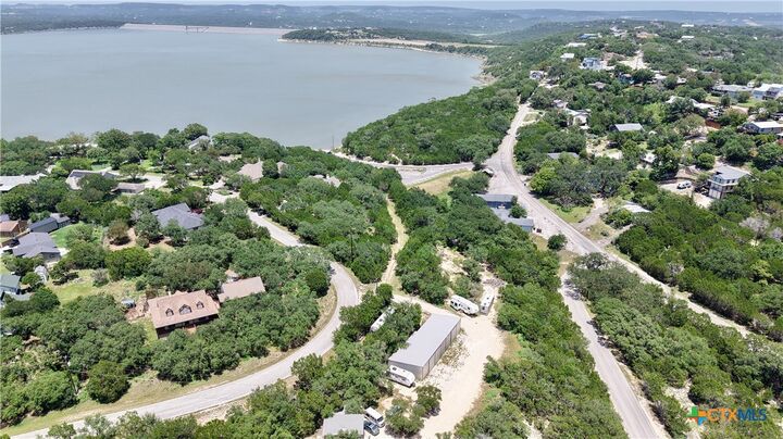 Property Photo: 411 Buckhaven TX 78133