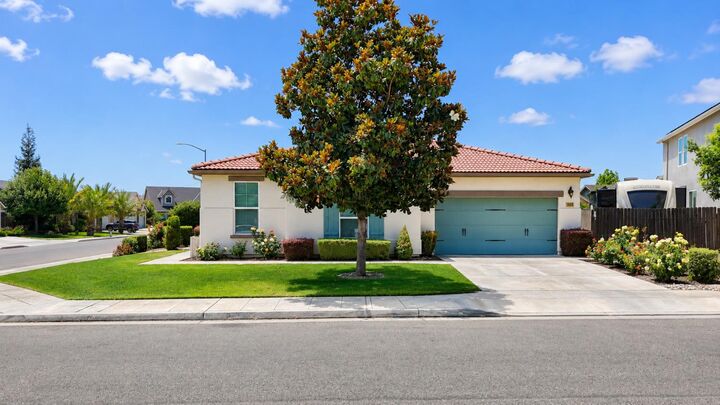 Property Photo:  3659 N Pearwood Avenue  CA 93727 