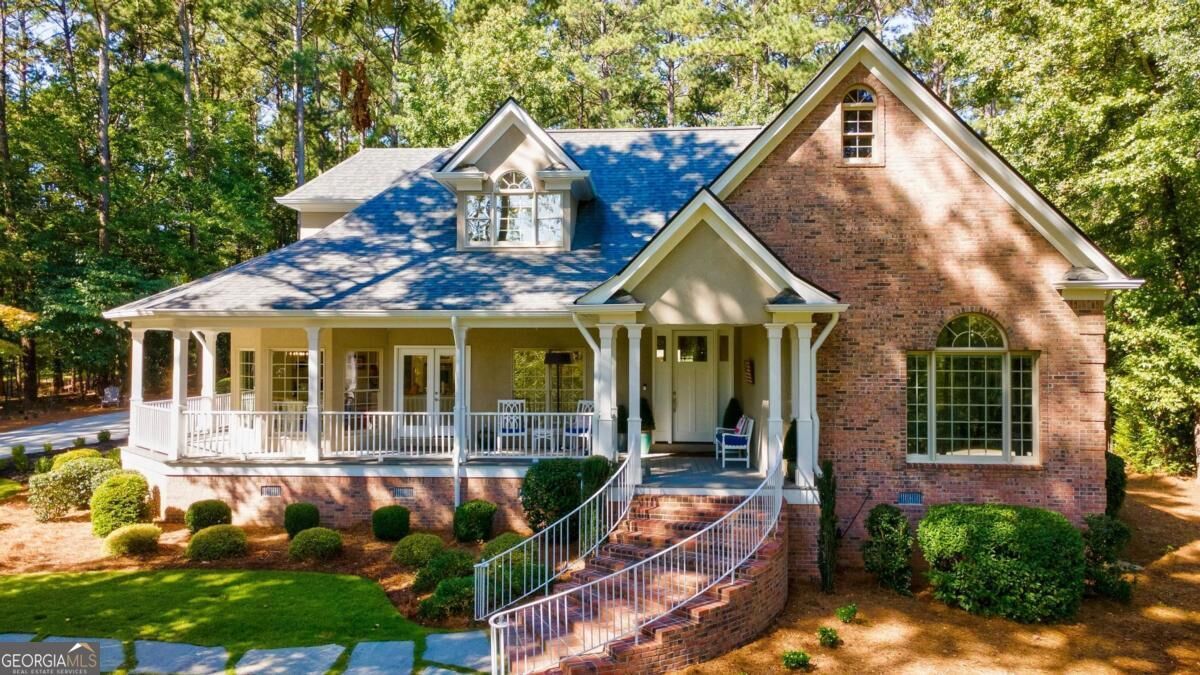 Property Photo: 1101 Club Cove Drive GA 30642
