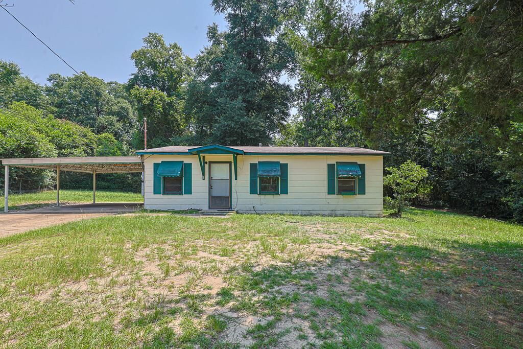 Property Photo: 978 Bethune Court GA 31907