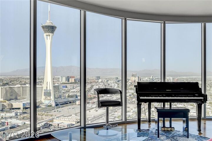 Property Photo: 222 Karen Avenue 3508 NV 89109