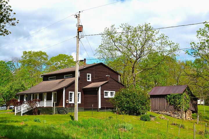 Property Photo: 4250 Julia Rd WV 24966