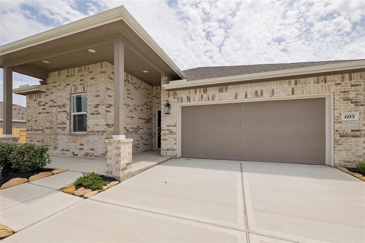 Property Photo:  693 Daniels Lake Lane  TX 77535 