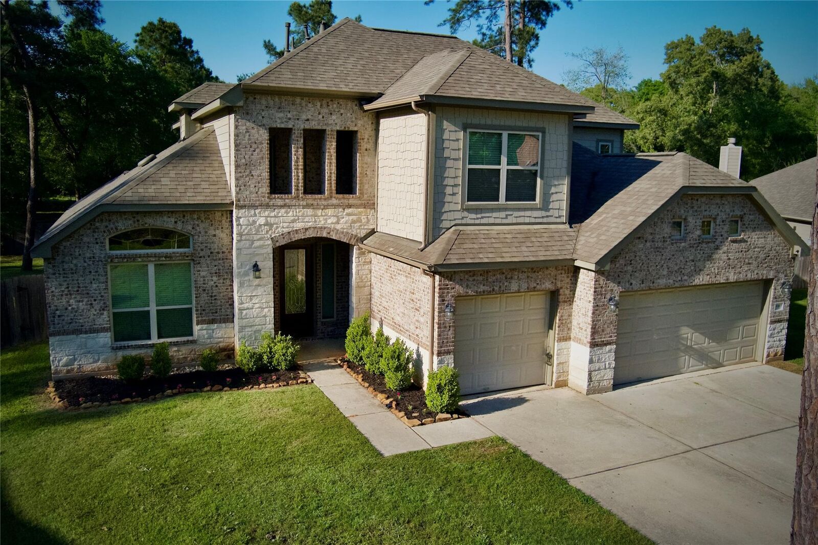 Property Photo:  59 Beaconsfield Drive  TX 77355 