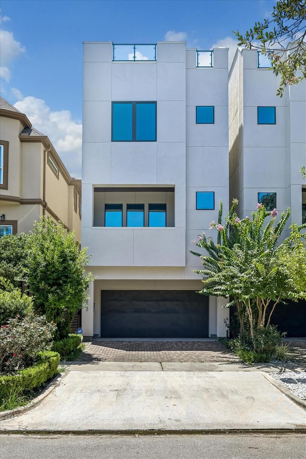 Property Photo: 1802 Huldy TX 77019