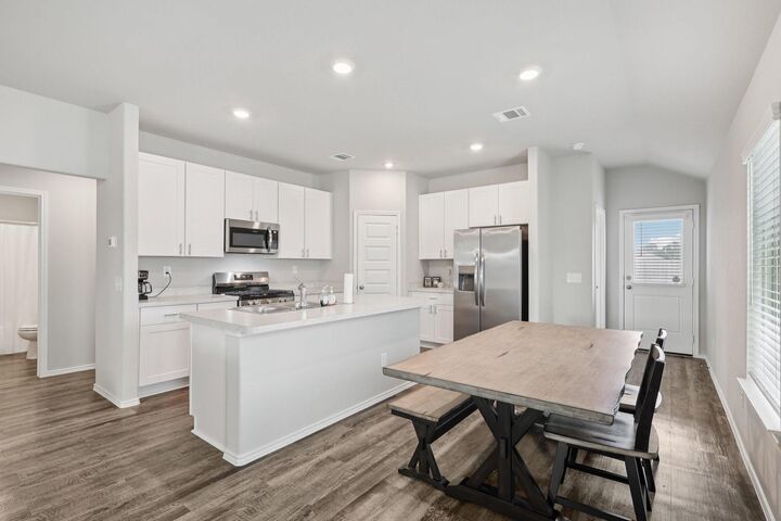 Property Photo:  10707 Bird Of Paradise Lane  TX 77016 