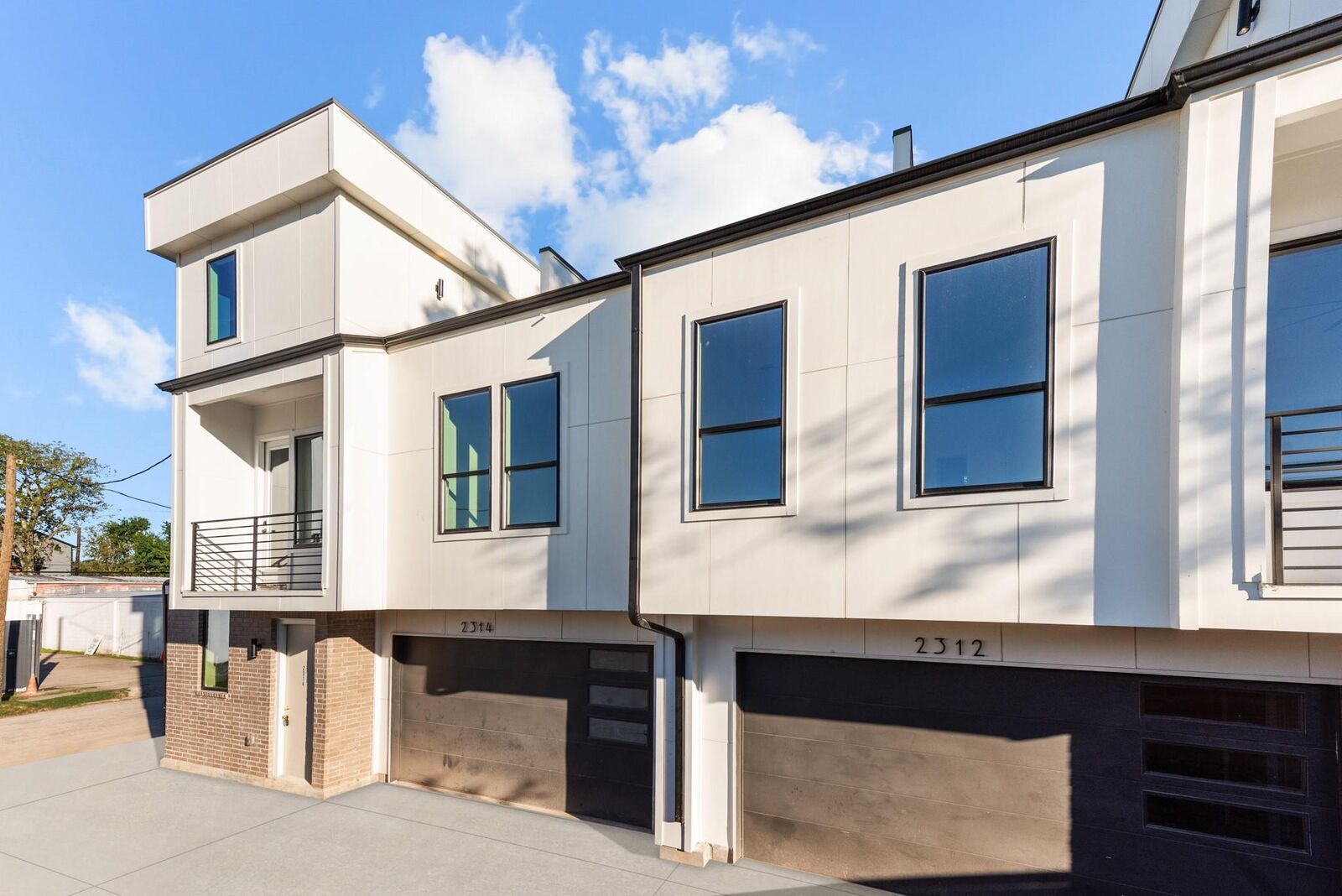 Property Photo: 2314 Barbee Street TX 77004