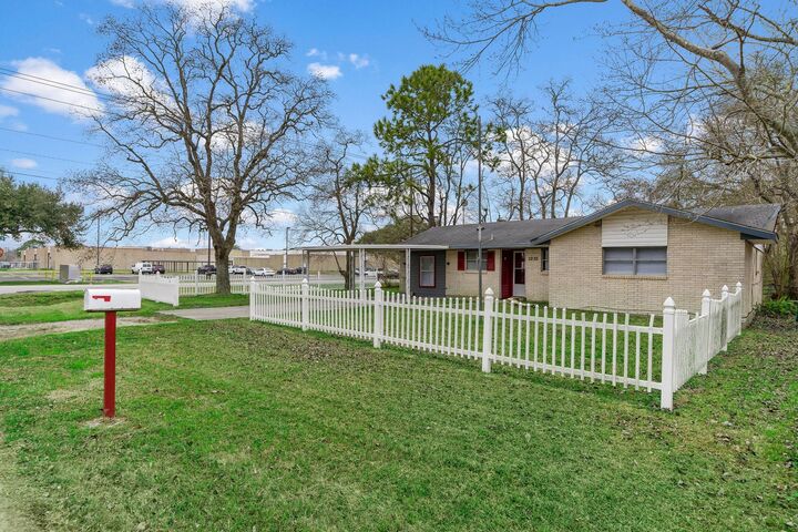 Property Photo: 3230 Virginia Street TX 77568