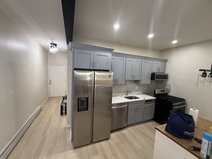 Property Photo:  89 Oak St 1  NJ 07304 