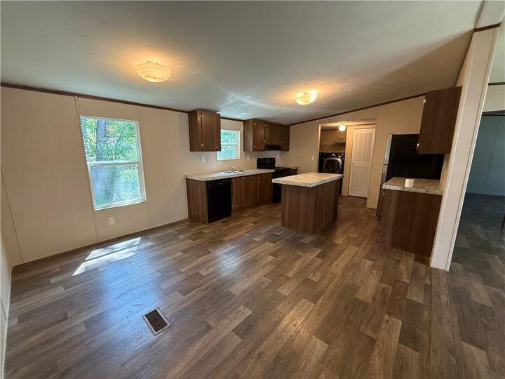 Property Photo:  14 Live Oak Court  KS 66040 