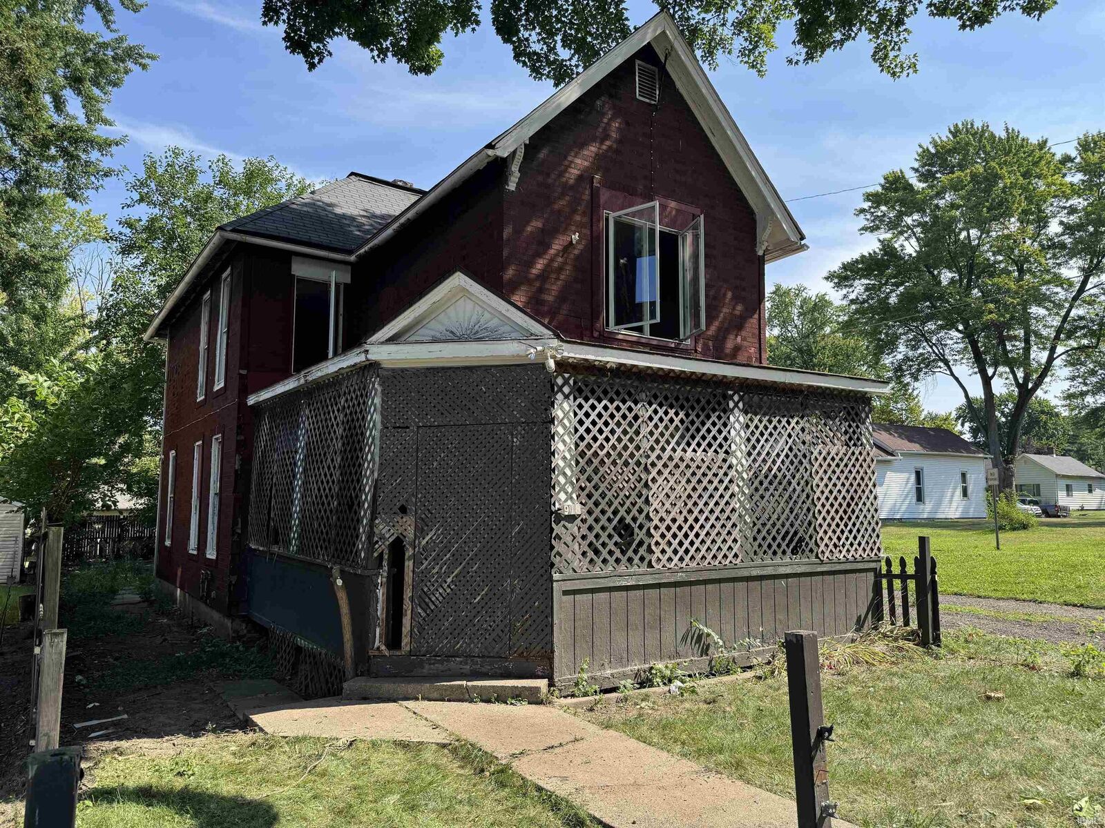 Property Photo: 918 Huestis Avenue IN 46807