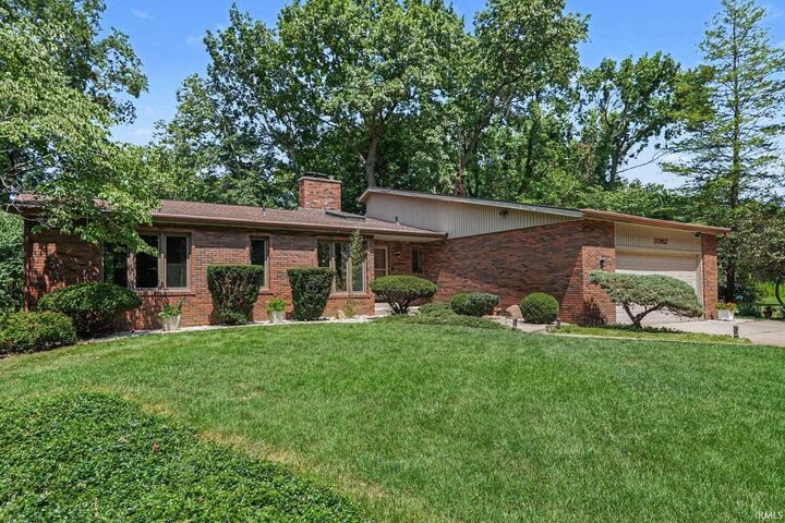 Property Photo: 20957 Riverbrook Lane IN 46507