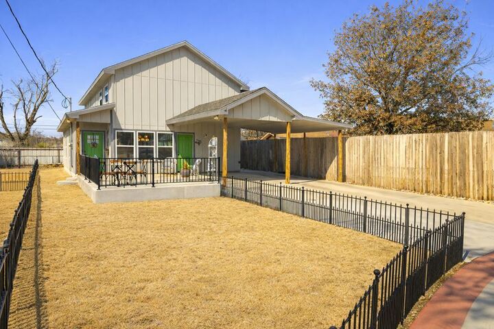 Property Photo: 501 N Burleson TX 78028