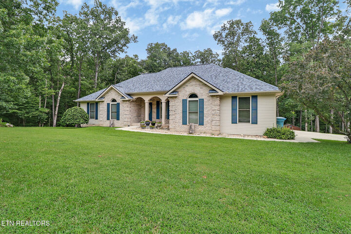 Property Photo: 564 Cumberland View Drive TN 38571