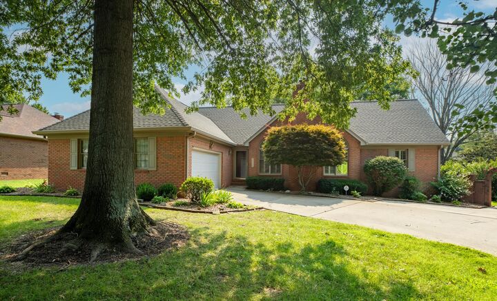 Property Photo: 1307 Fleetwood Drive KY 42071