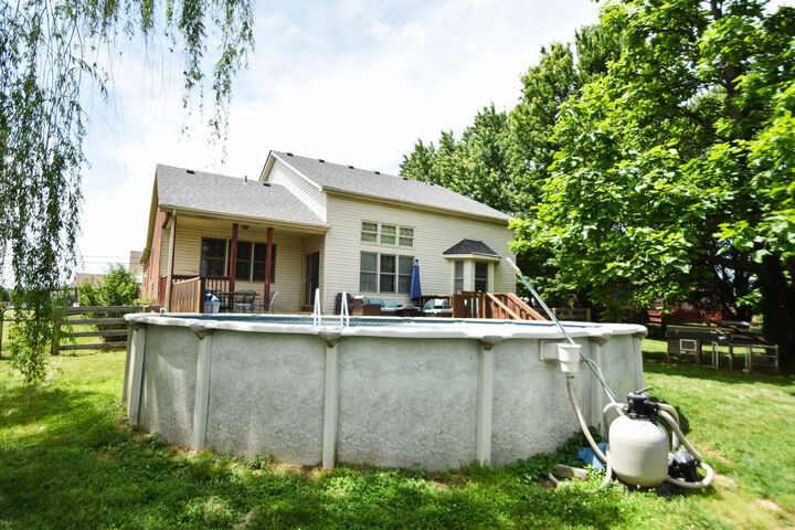 Property Photo:  384 Kings Trace Drive  KY 40403 