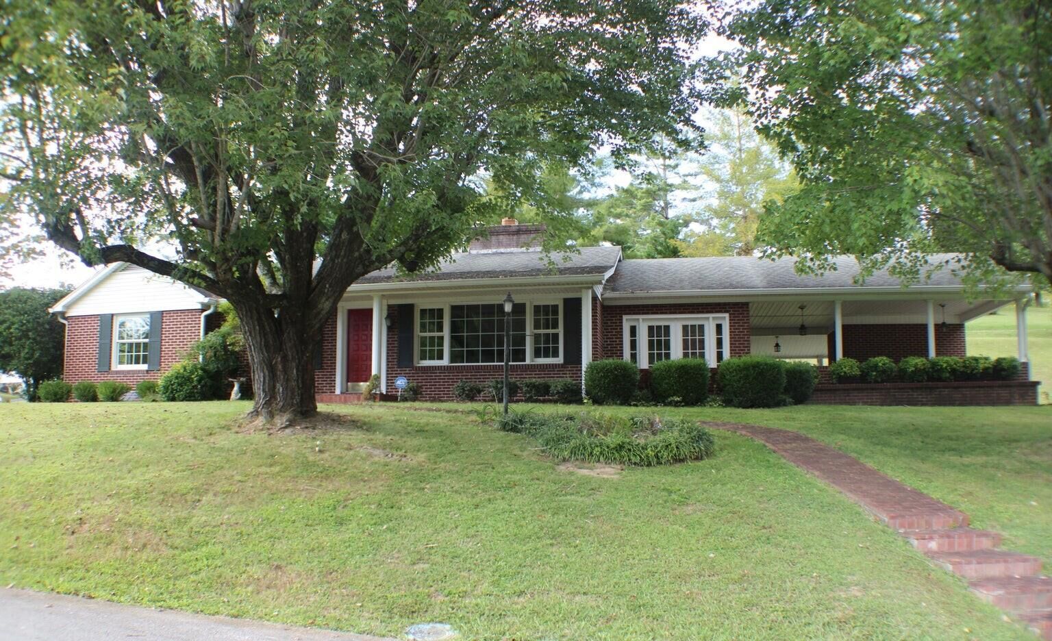 Property Photo:  113 Hollywood Drive  KY 40965 