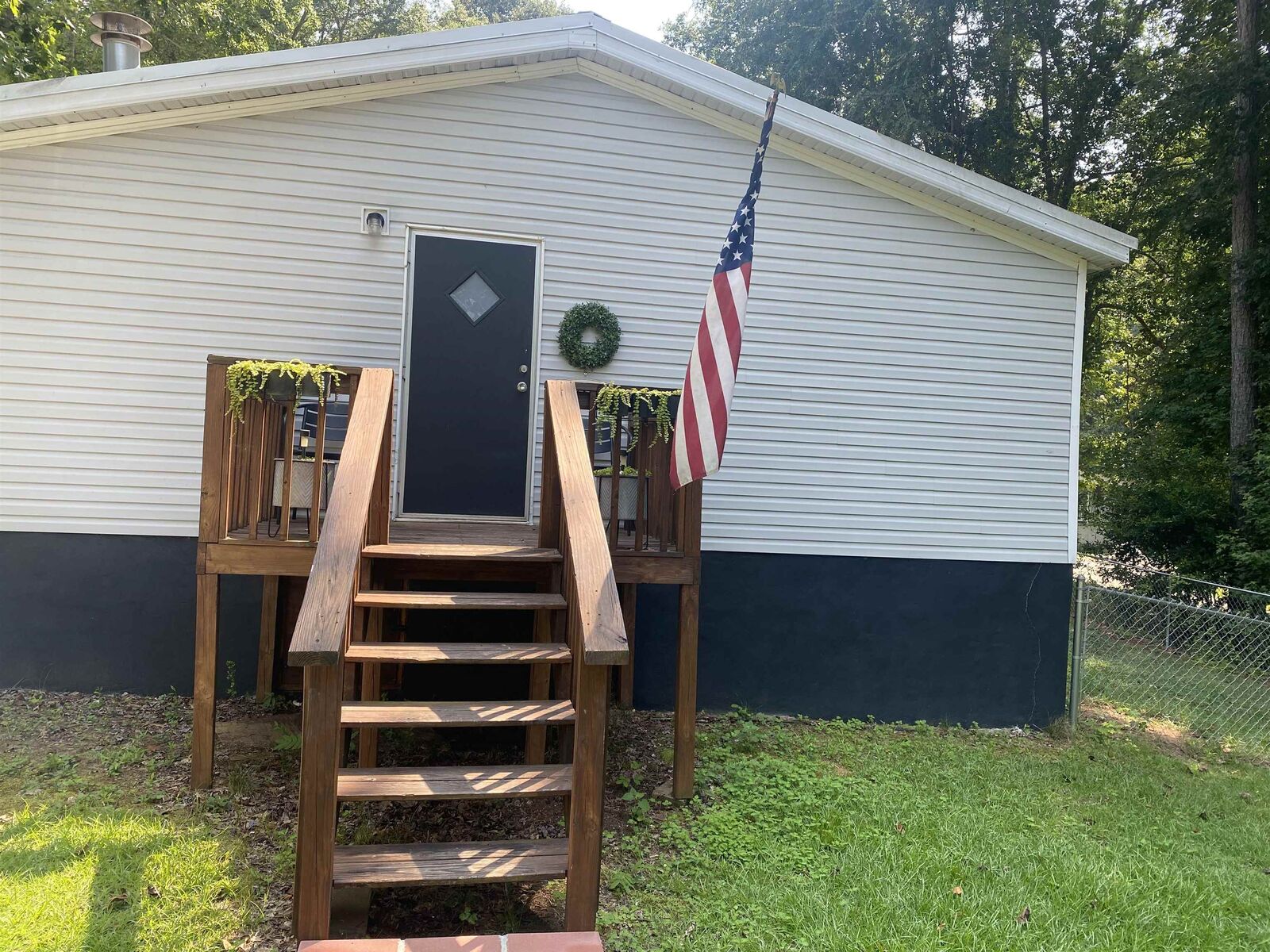 Property Photo:  159 Merry Drive  GA 31061 