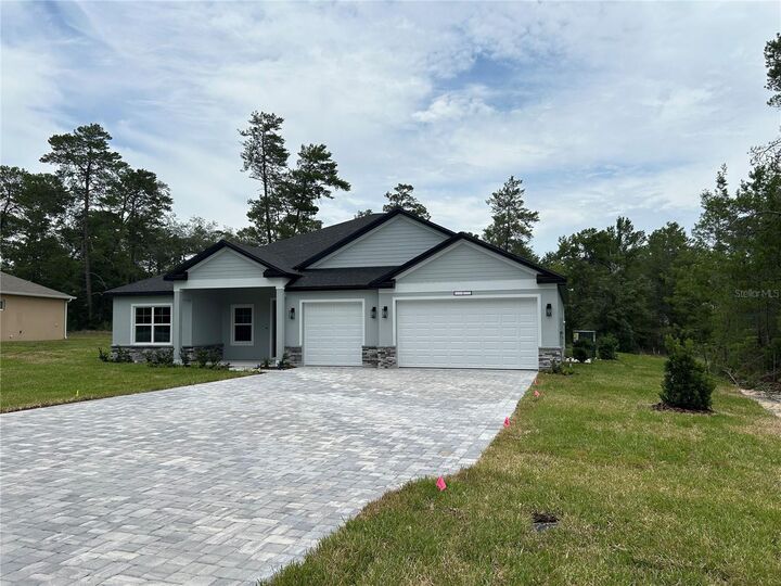 Property Photo: 21 Grevillea Court FL 34446