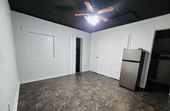Property Photo: 8010 SE US Highway 301 2A FL 32640