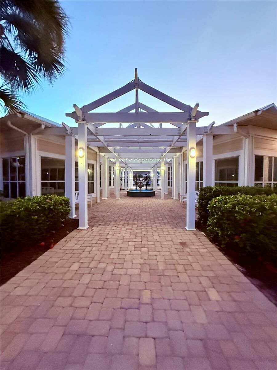 Property Photo: 4802 51st Street W 623 FL 34210