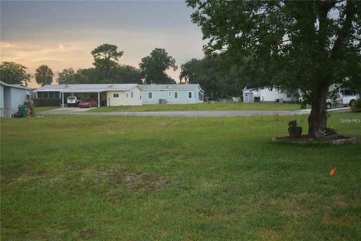 Property Photo: Lot 18 Blk C Cambridge Court FL 34785