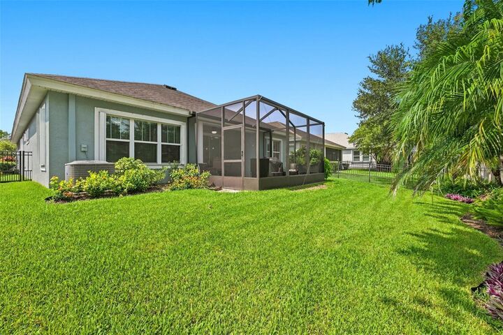 Property Photo:  6517 Nestall Court  FL 33572 