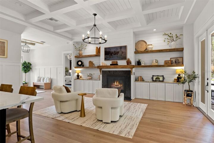 Property Photo:  20085 English Walnut Place  FL 34601 