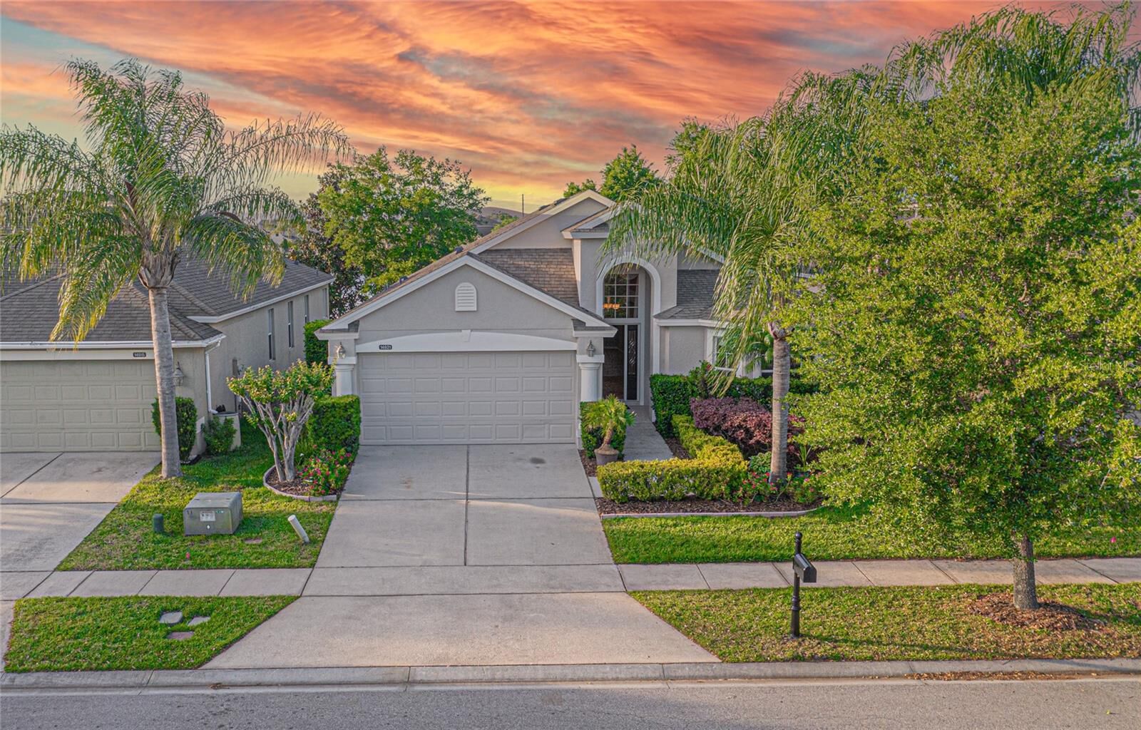 Property Photo:  14921 Braywood Trail  FL 32824 