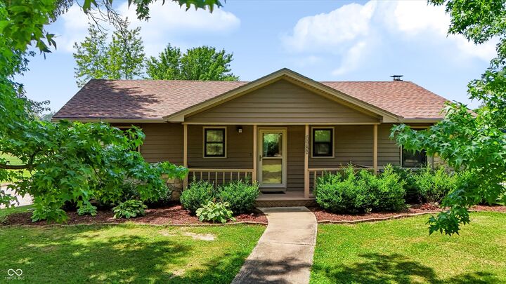 Property Photo: 6982 S 125 W IN 46181