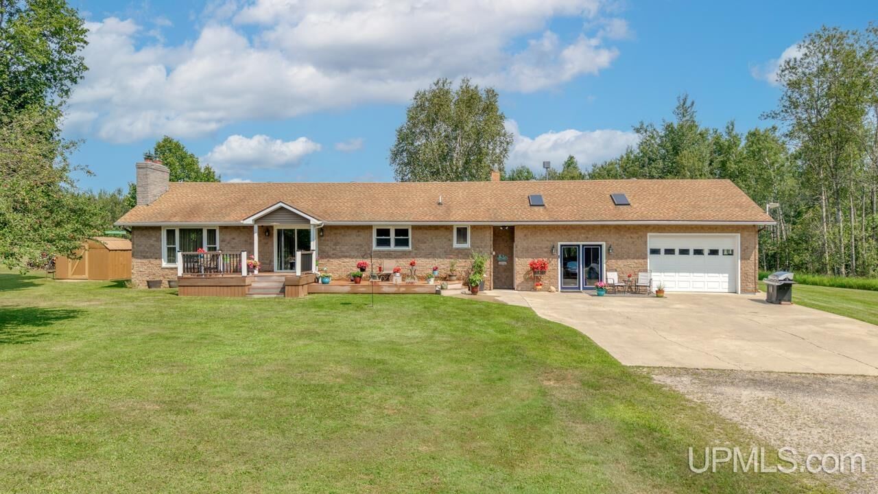 Property Photo:  1622 Truax 24th Lane  MI 49818 