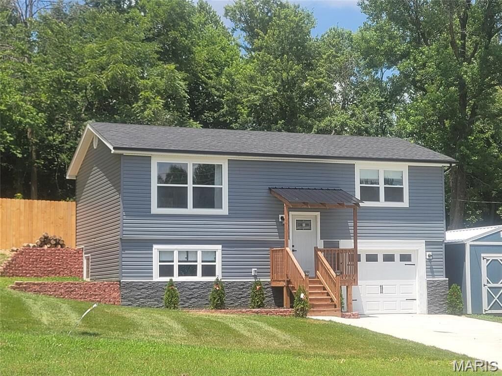 Property Photo:  902 Forest Avenue  MO 63088 