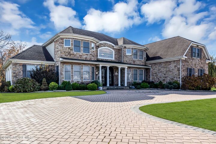 Property Photo: 185 Dayna Court NJ 08753