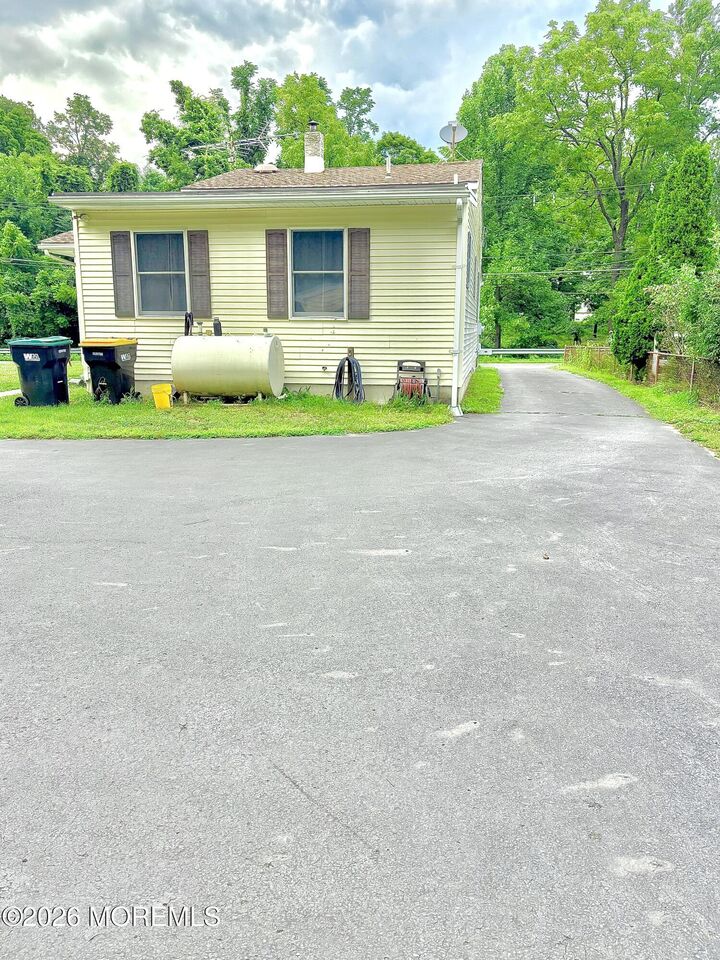 Property Photo:  31 Magnolia Avenue  NJ 08533 