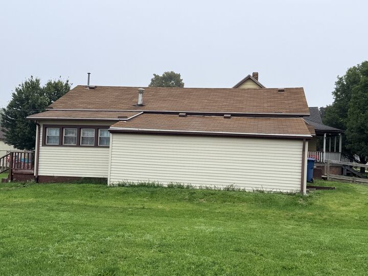 Property Photo: 211 N 3rd Street IL 60942
