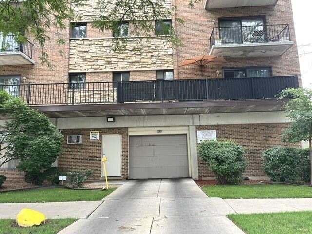 Property Photo:  2317 N Neva Avenue 304A  IL 60707 