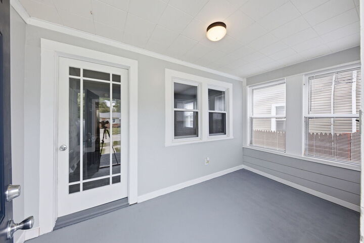 Property Photo: 422 S 10th Street IL 60115