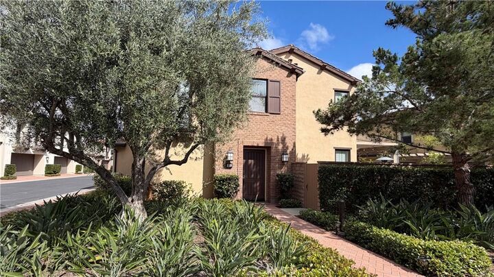 Property Photo:  259 Rodeo  CA 92602 