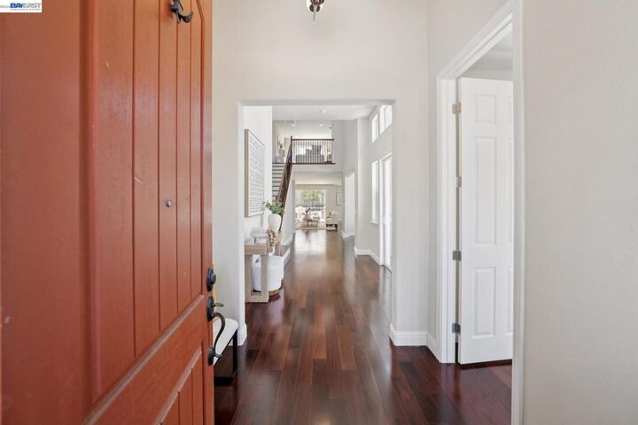 Property Photo:  123 Benmore Dr  CA 94542 