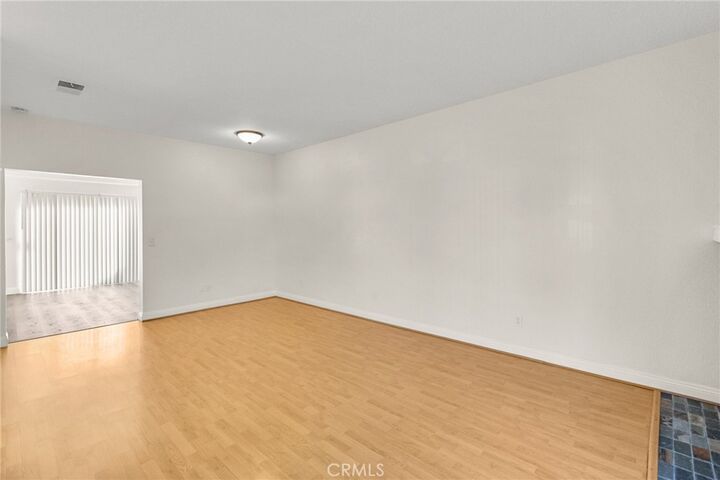 Property Photo:  6 Greenmoor  CA 92614 