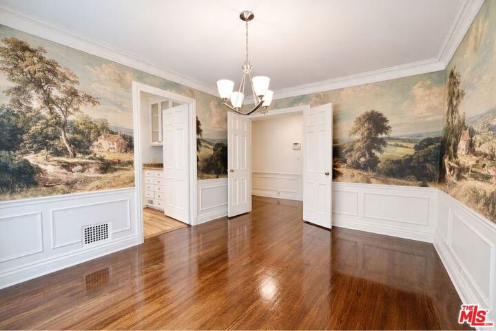 Property Photo: 214 S Spalding Drive CA 90212